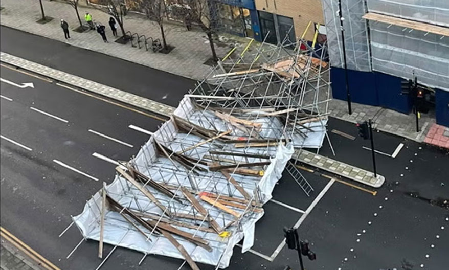 Scaffolding in bad weather