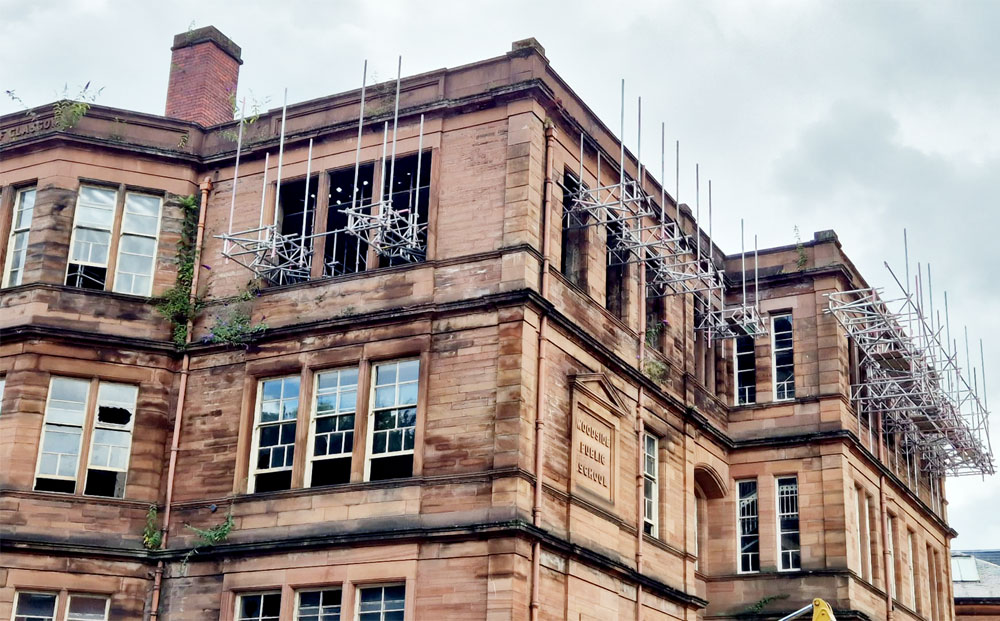 Glasgow cantilever scaffolding